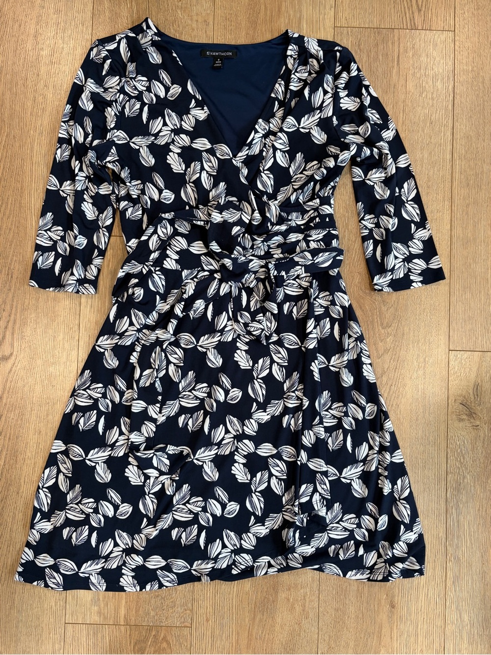 41 Hawthorn Navy Leaf Print Faux Wrap Dress Petite Medium
